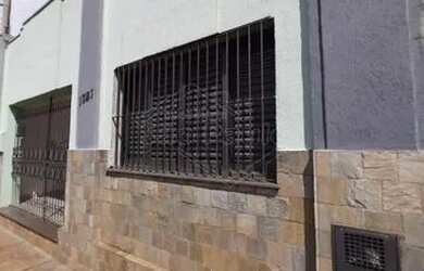 Imagem: A casa possui 2 Dormitórios, 1 Banheiro, 94m² de Área e