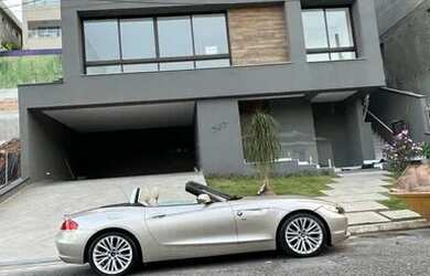 Imagem: A casa em condomínio possui 4 Dormitórios, 5 Banheiros, 4