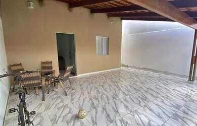 Imagem: A casa possui 2 Dormitórios, 2 Banheiros, 1 Vaga na garagem