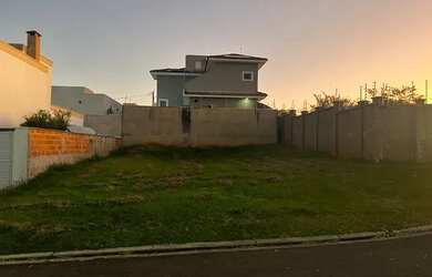 Imagem: O terreno possui 272m² de Área e está localizado em Vila