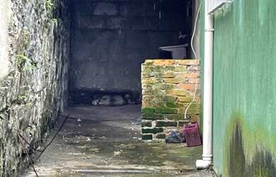 Imagem 16: Casa térrea com escada para acesso em vila - Não precisa de Fiador e...