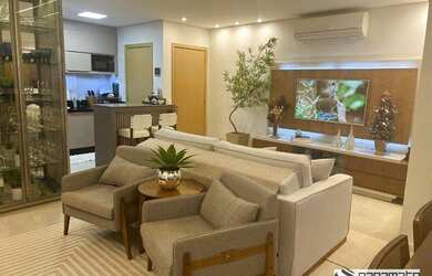 Imagem: O apartamento possui 3 Dormitórios, 2 Banheiros, 2 Vagas na