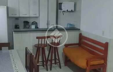 Imagem: O apartamento possui 1 Dormitório, 1 Banheiro, 1 Vaga na garagem