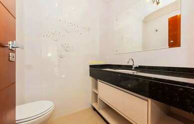 Imagem 11: Casa com piscina em condomínio - Santa Felicidade