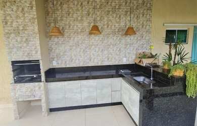 Imagem 8: Ainda disponível : 4 suítes todos com ar (6 banheiros) a casa toda com armários