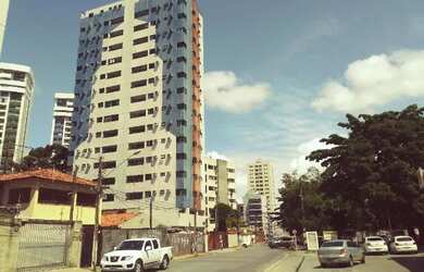 Imagem: O apartamento possui 3 Dormitórios, 2 Banheiros, 1 Vaga na