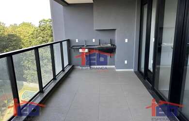 Imagem: O apartamento possui 3 Dormitórios, 4 Banheiros, 2 Vagas na