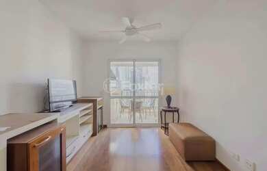 Imagem: O apartamento possui 2 Dormitórios, 2 Banheiros, 2 Vagas na