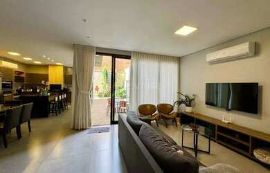 Imagem: A casa em condomínio à venda possui 3 Dormitórios, 5 Banheiros