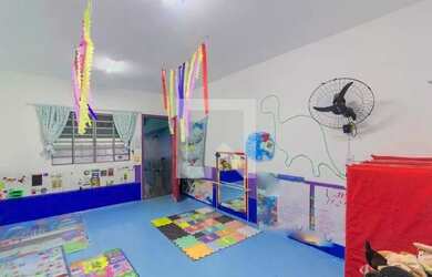 Imagem: A casa possui 5 Dormitórios, 5 Banheiros, 2 Vagas na garagem