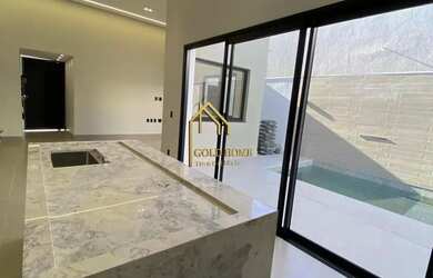 Imagem: A casa em condomínio possui 3 Dormitórios, 4 Banheiros, 4