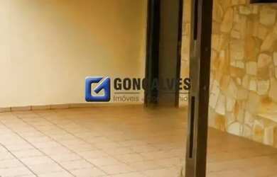 Imagem: A casa possui 3 Dormitórios, 4 Banheiros, 3 Vagas na garagem