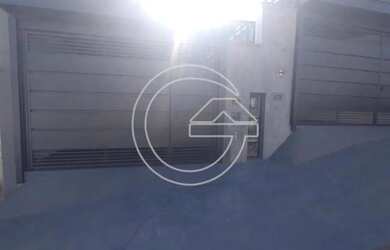 Imagem: A casa possui 1 Dormitório, 1 Banheiro, 1 Vaga na garagem