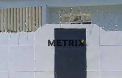 Imagem: A casa possui 5 Dormitórios, 5 Banheiros, 4 Vagas na garagem