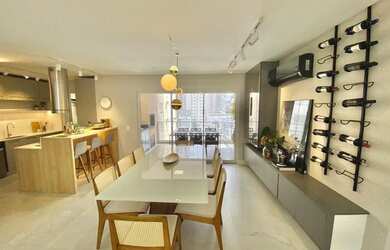 Imagem: O apartamento possui 3 Dormitórios, 3 Banheiros, 2 Vagas na