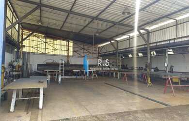 Imagem: O depósito possui 474m² de Área e está localizado em Poste