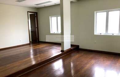 Imagem: O depósito possui 130m² de Área e está localizado em Jardim