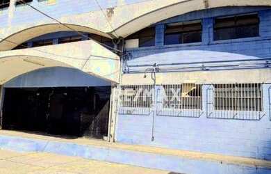 Imagem: O depósito possui 5 Vagas na garagem, 3.380m² de Área e