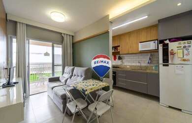 Imagem: O apartamento possui 1 Dormitório, 1 Banheiro, 1 Vaga na garagem