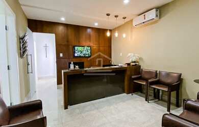 Imagem: O depósito possui 1 Vaga na garagem, 68m² de Área e está