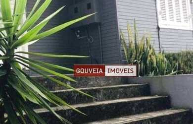 Imagem: O depósito para alugar possui 2 Vagas na garagem e 300m² de