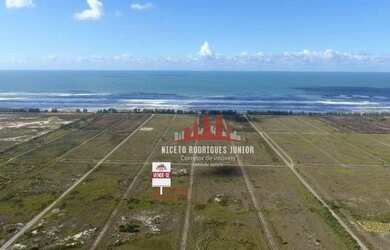 Imagem: O terreno possui 300m² de Área e está localizado em Balneário