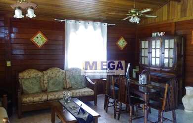 Imagem: A casa em condomínio possui 5 Dormitórios, 5 Banheiros, 5