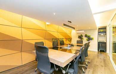 Imagem: O depósito possui 5 Vagas na garagem, 180m² de Área e está