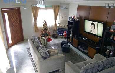 Imagem: A casa possui 4 Dormitórios, 5 Banheiros, 5 Vagas na garagem