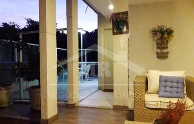 Imagem: A casa em condomínio possui 3 Dormitórios, 4 Banheiros, 3