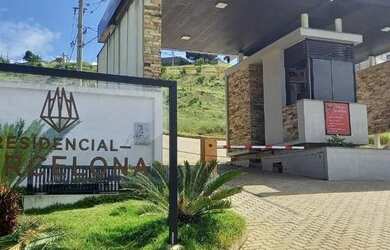 Imagem: O terreno possui 403m² de Área e está localizado em Salvaterra