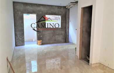 Imagem: A casa possui 2 Dormitórios, 1 Banheiro, 1 Vaga na garagem