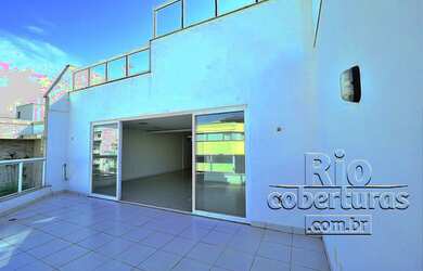 Imagem 2: Cobertura à venda no Recreio dos Bandeirantes. RJ. Quadra da praia