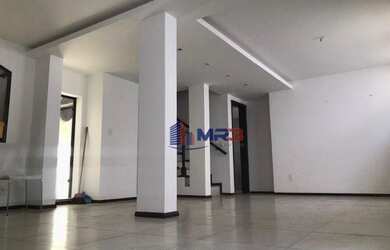 Imagem: A casa em condomínio possui 1 Dormitório, 1 Banheiro, 1 Vaga