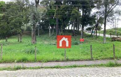 Imagem: O terreno possui 1291m² de Área e está localizado em Cruzeiro