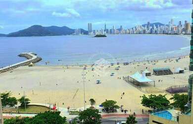 Imagem: O apartamento possui 4 Dormitórios, 5 Banheiros, 4 Vagas na