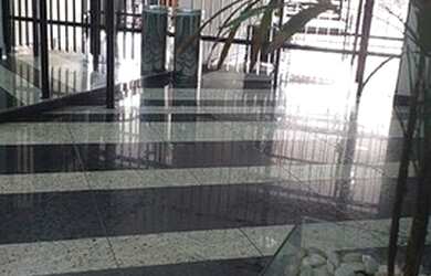 Imagem: O apartamento possui 2 Dormitórios, 2 Banheiros, 2 Vagas na