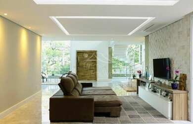 Imagem 11: Casa de luxo para venda no Condomínio Arujazinho I, II e III