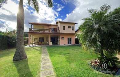 Imagem: A casa em condomínio possui 4 Dormitórios, 5 Banheiros, 4