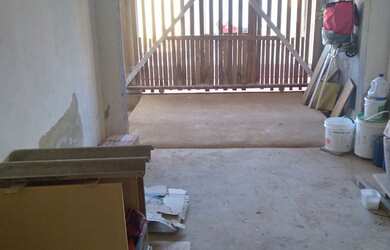 Imagem: A casa possui 3 Dormitórios, 2 Banheiros, 1 Vaga na garagem