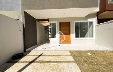 Imagem: A casa à venda possui 3 Dormitórios, 2 Banheiros, 1 Vaga na