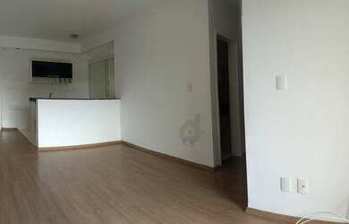 Imagem: O apartamento possui 3 Dormitórios, 1 Banheiro, 2 Vagas na