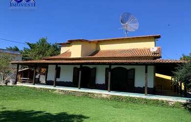 Imagem: A casa possui 5 Dormitórios, 1 Banheiro, 850m² de Área e