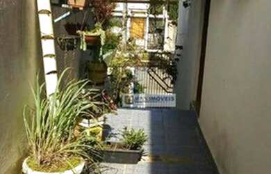 Imagem: A casa possui 3 Dormitórios, 3 Banheiros, 3 Vagas na garagem