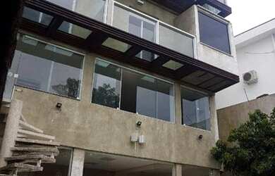 Imagem 1: Maravilhoso sobrado com 4 suítes e 6 vagas de garagem à venda, 409 m²...