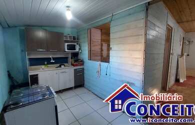 Imagem 6: C607 - Residência mista em região de moradores no balneário Albatroz