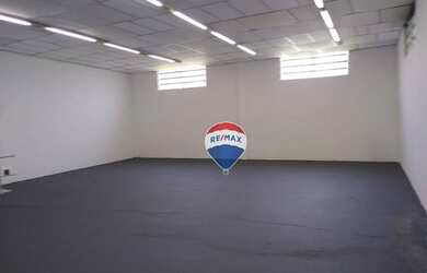 Imagem: O depósito possui 450m² de Área e está localizado em São