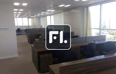 Imagem: O depósito possui 5 Vagas na garagem e 315m² de Área e está