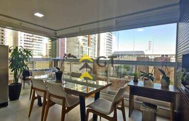 Imagem: O apartamento possui 3 Dormitórios, 2 Banheiros, 2 Vagas na