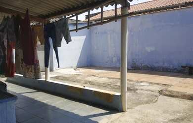 Imagem: A casa possui 2 Dormitórios, 1 Banheiro, 4 Vagas na garagem